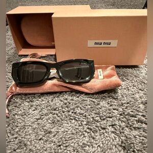 Miu Miu 09WS Black